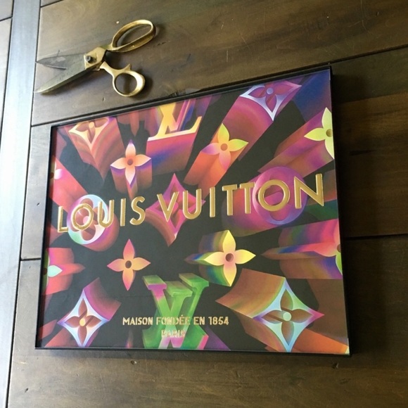 Louis Vuitton logo bag with free frame - Picture 2 of 5